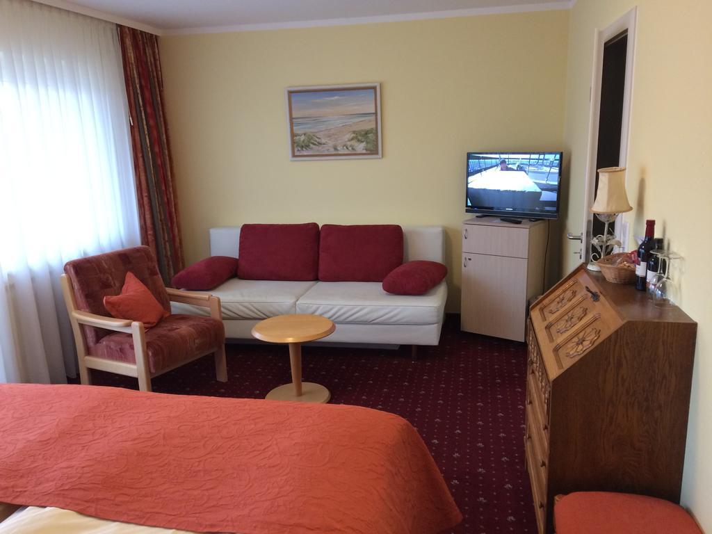 Hotel Katharina Garni Тюбинген Экстерьер фото